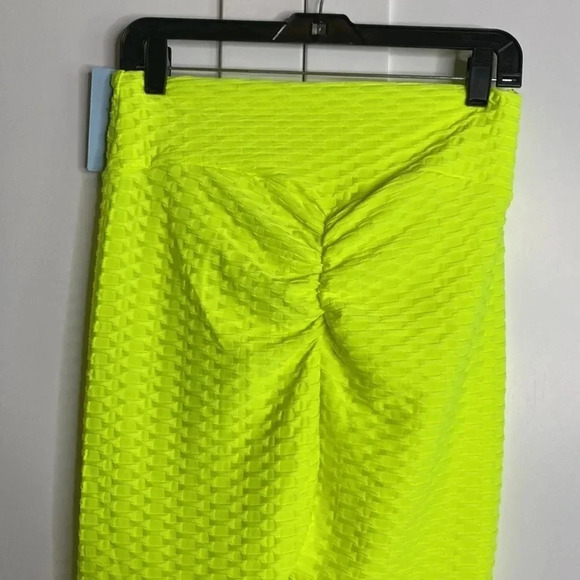 YAGESHARK Yoga Legging - Picture 2 of 4